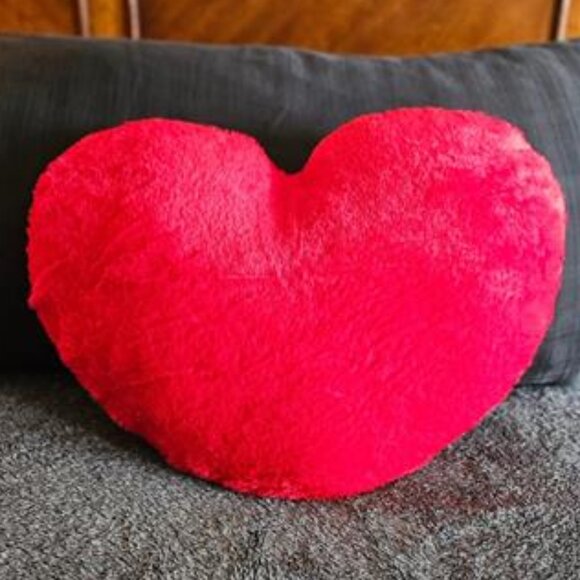 Heart Pillow, Red Heart Shaped Pillow, Soft Faux Rabbit Fur Love Pillow,12.9"x9¨ - Picture 1 of 4